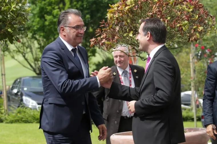 HRVATSKE ZVIJEZDE U DEAUVILLEU: Modrić i dru&scaron;tvo stigli u mondeno francusko ljetovali&scaron;te