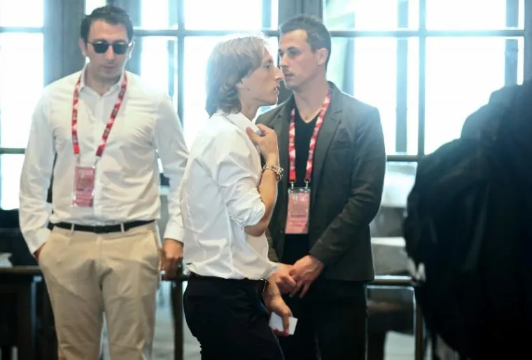 VATRENI U RAZGLEDAVANJU SVOJE BAZE: Zavirite i vi u raj hrvatske reprezentacije na Euru