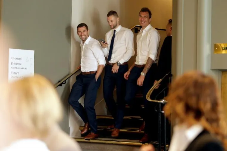 VATRENI U RAZGLEDAVANJU SVOJE BAZE: Zavirite i vi u raj hrvatske reprezentacije na Euru