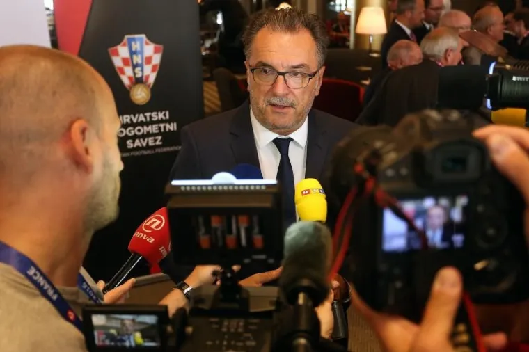 VATRENI U RAZGLEDAVANJU SVOJE BAZE: Zavirite i vi u raj hrvatske reprezentacije na Euru