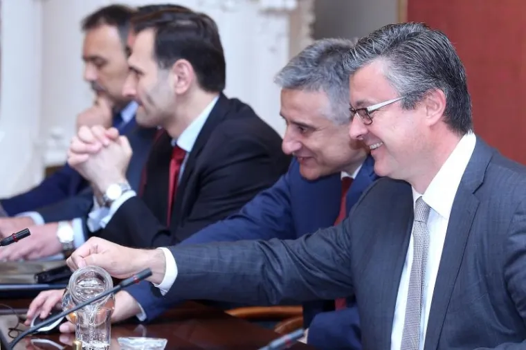 &Scaron;tovi&scaron;e, na trenutke se njihov odnos doimao idilično, kao u prvim danima ove Vlade.