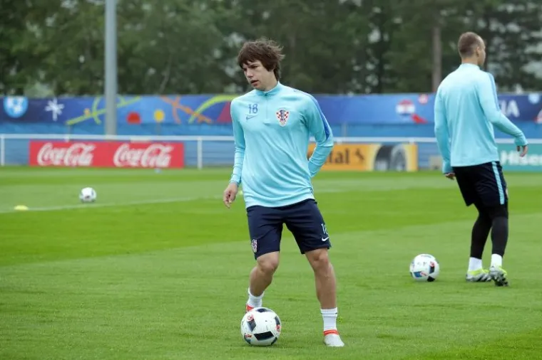 JO&Scaron; ČETIRI DANA DO PRVE UTAKMICE: Hrvatski nogometa&scaron;i uigravali taktiku za dvoboj protiv Turaka