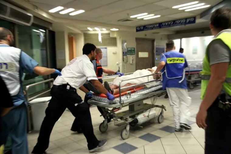 &Scaron;OKANTNI PRIZORI U TEL AVIVU: Krvavi teroristički napad u Izraelu