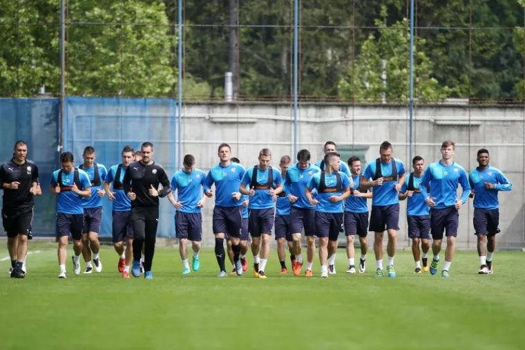 PRVA PROZIVKA DINAMA: Dinamovci odradili prvi trening na Hitrec - Kacijanu