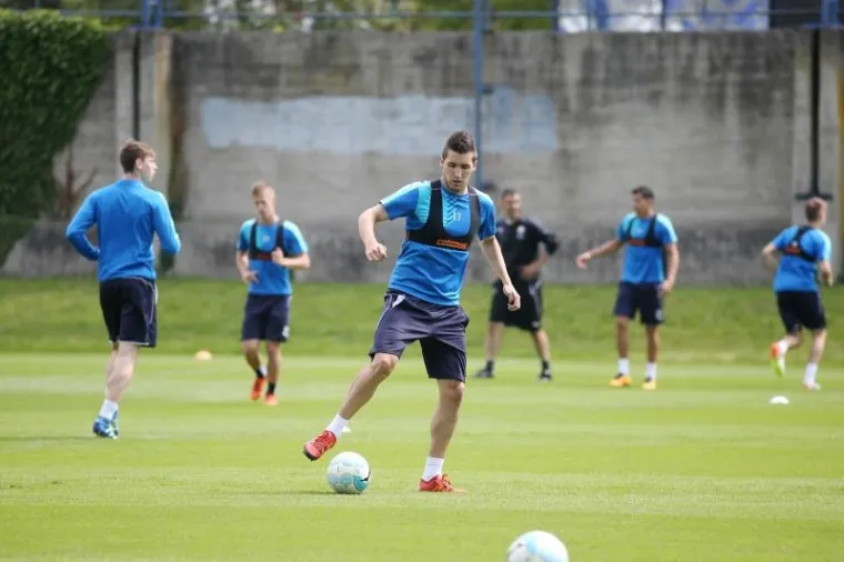 Prvoj prozivci odazvali su se: Livaković, Ježina, &Scaron;emper, Sosa, Musa, Pivarić, Stojanović, Benković, Taravel, Sigali, &Scaron;ov&scaron;ić, Pavičić, Olmo, Pamić, Andrija&scaron;ević, Radonjić, Fernandes i Henriquez.