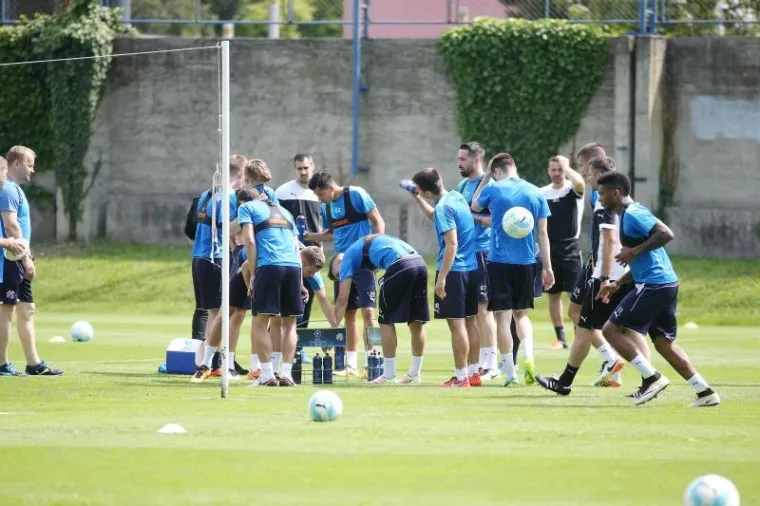 PRVA PROZIVKA DINAMA: Dinamovci odradili prvi trening na Hitrec - Kacijanu