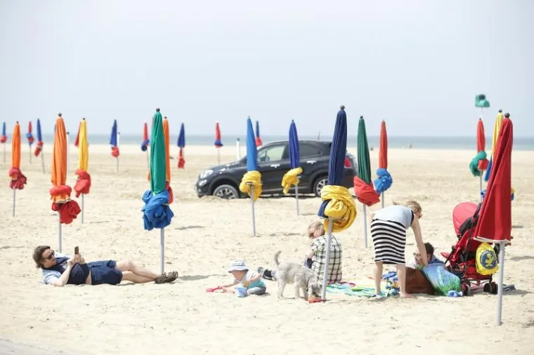 IDILA NA SJEVERU FRANCUSKE: Upoznajte biser Normandije, gradić koji je ovih dana živi uz Hrvatsku