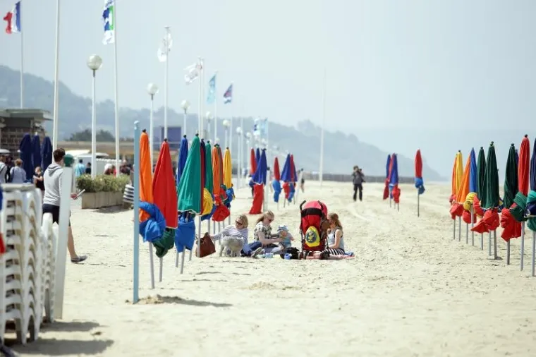 IDILA NA SJEVERU FRANCUSKE: Upoznajte biser Normandije, gradić koji je ovih dana živi uz Hrvatsku