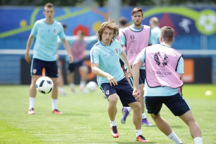 HRVATSKA U ČETVRTAK ODRADILA SAMO JEDAN TRENING: Vatreni odigrali trening utakmicu između sebe