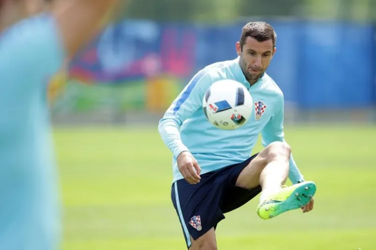 Pretpostavlja se kako će igrači koji nisu dobili markere biti početnih 11 za Tursku.