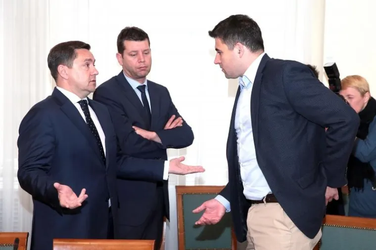 IZBILA SVAĐA ZBOG OTKAZANE SJEDNICE: Bernardić i Mikulić se prepucavali