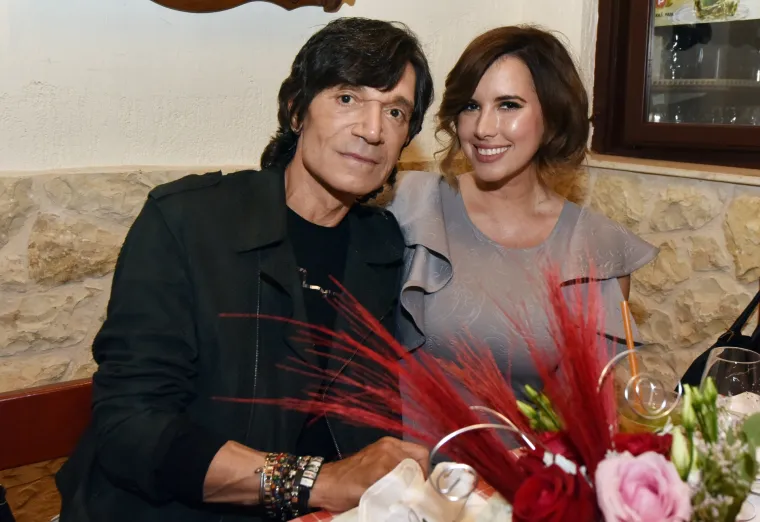 Ovakvu Nives Celzijus ne viđamo često: pjevačica iznenadila odjevnom kombinacijom