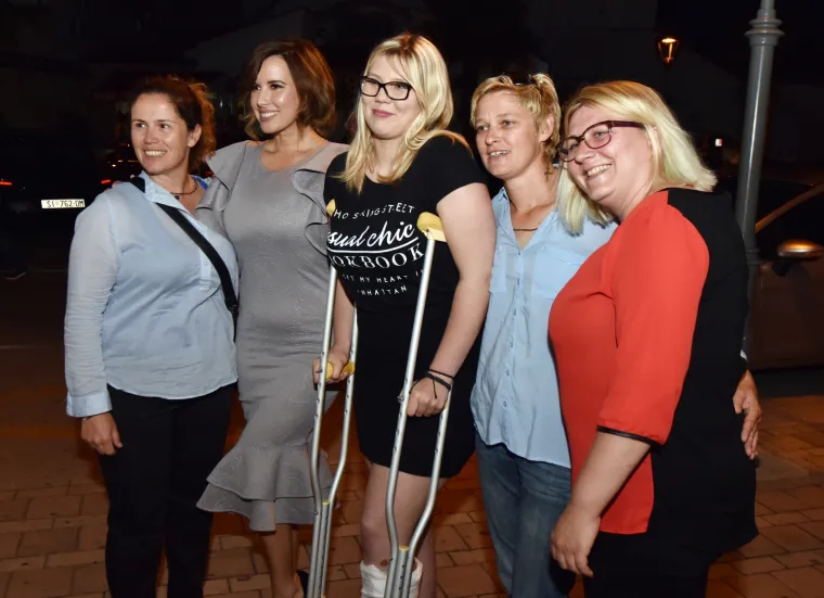 Ovakvu Nives Celzijus ne viđamo često: pjevačica iznenadila odjevnom kombinacijom