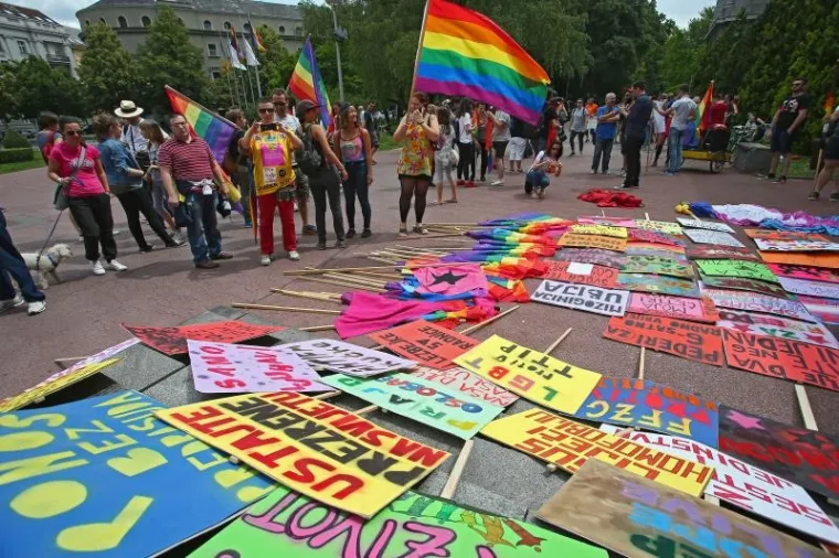 Zagreb - XV Povorka ponosa LGBTIQ osoba i obitelji pod sloganom Jos Hrvatska ni 'propala okupila se pred Mimarom.