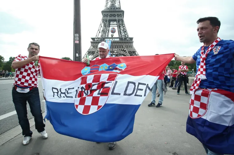 Hrvatski navijači napravili fenomenalnu atmosferu uoči utakmice s Turskom