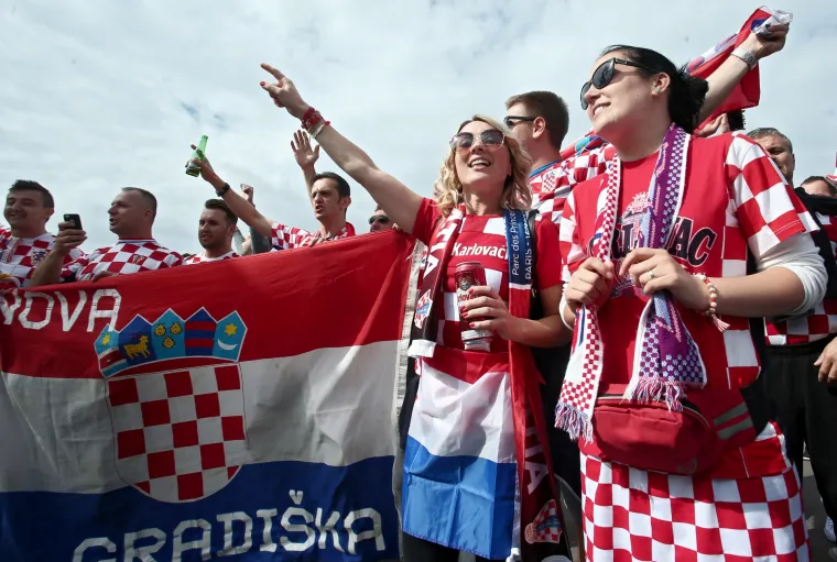 Hrvatski navijači napravili fenomenalnu atmosferu uoči utakmice s Turskom
