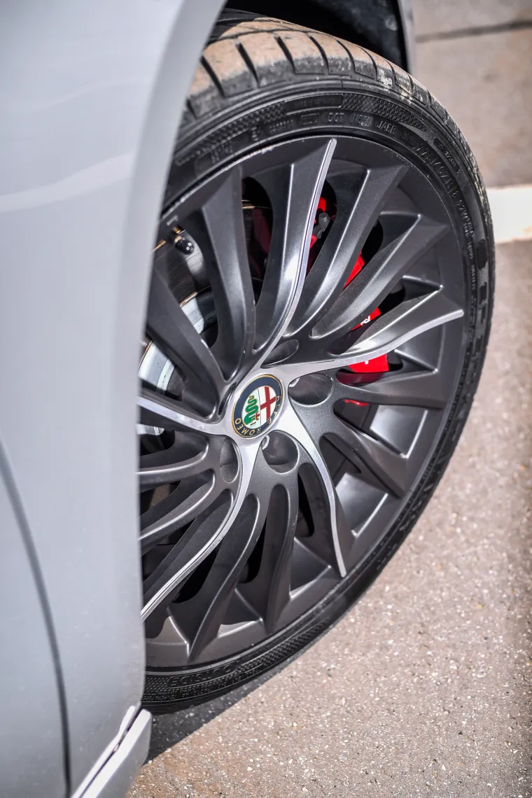 ZAVIRITE U NJU: Alfa Romeo Giulietta i dalje plijeni poglede prolaznika