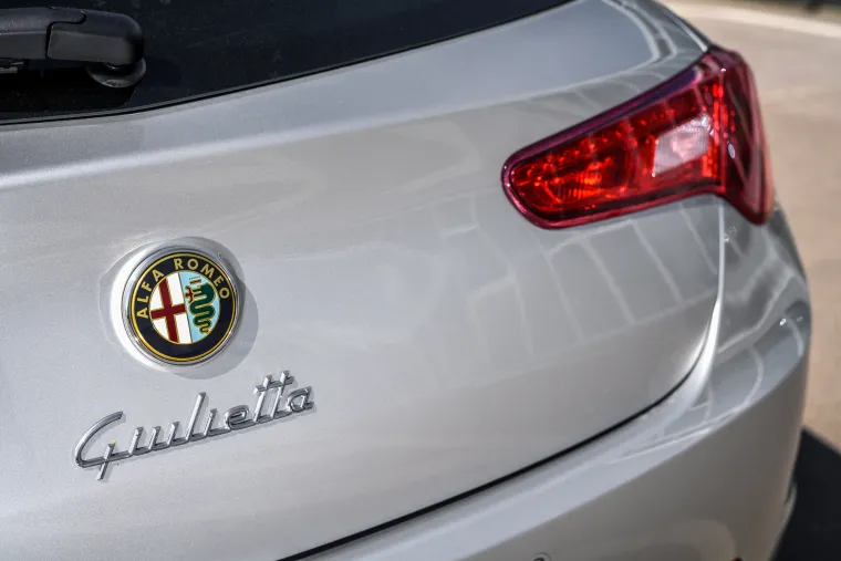 ZAVIRITE U NJU: Alfa Romeo Giulietta i dalje plijeni poglede prolaznika