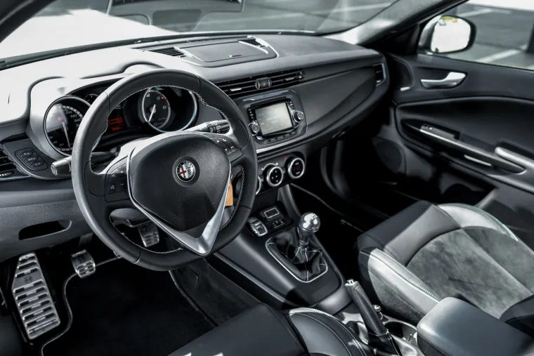 ZAVIRITE U NJU: Alfa Romeo Giulietta i dalje plijeni poglede prolaznika