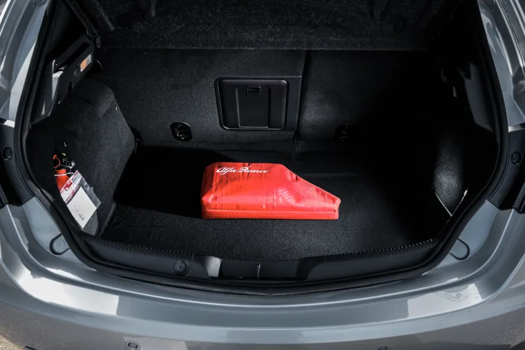 ZAVIRITE U NJU: Alfa Romeo Giulietta i dalje plijeni poglede prolaznika