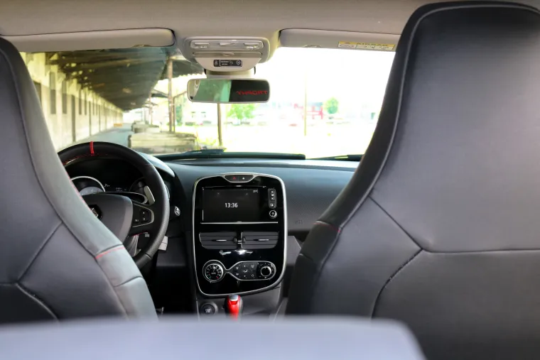 ŽUTA ZVIJER: Renault Clio RS Trophy već na prvi pogled otkriva da je najjači od svoje braće