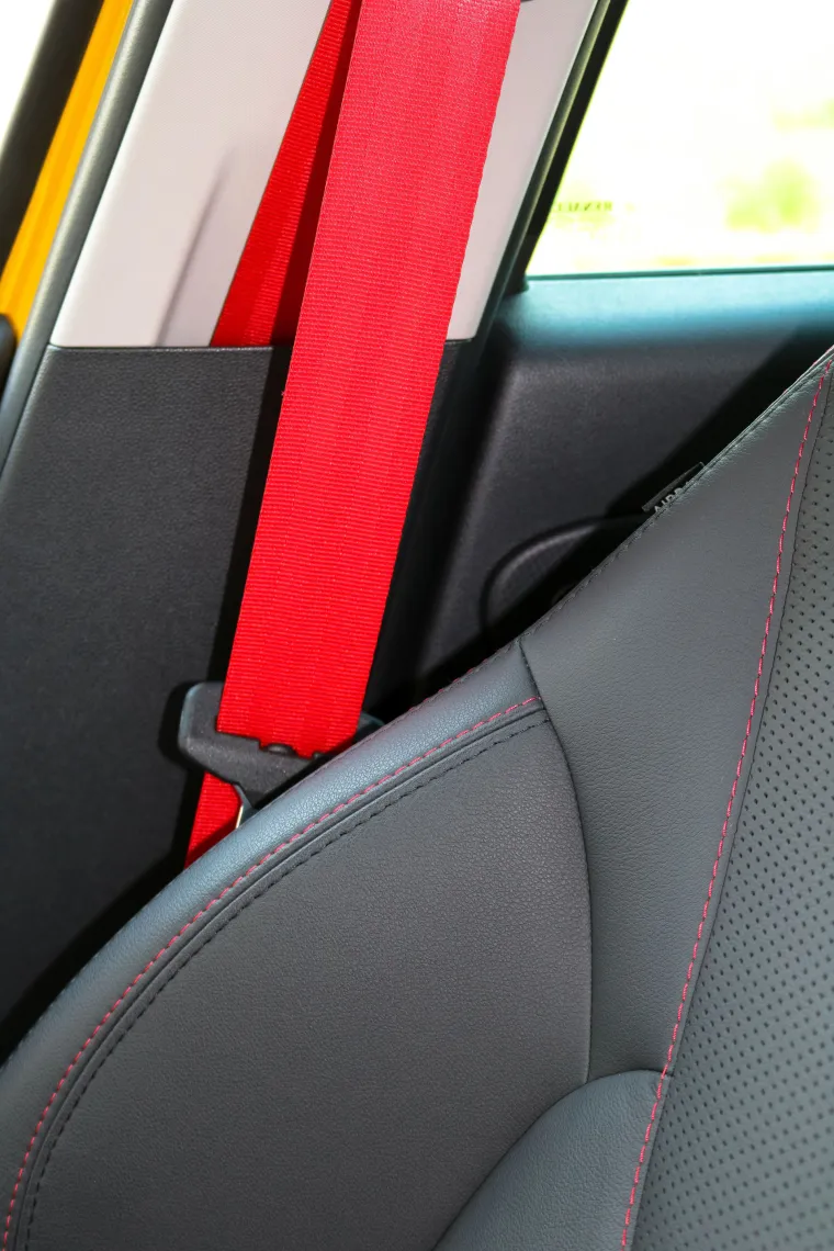 ŽUTA ZVIJER: Renault Clio RS Trophy već na prvi pogled otkriva da je najjači od svoje braće