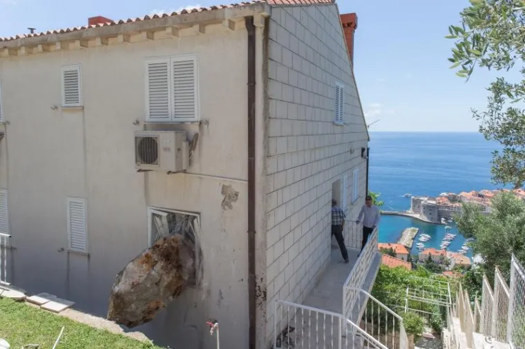 Osim materijalne sreće nije bilo ozlijeđenih osoba.