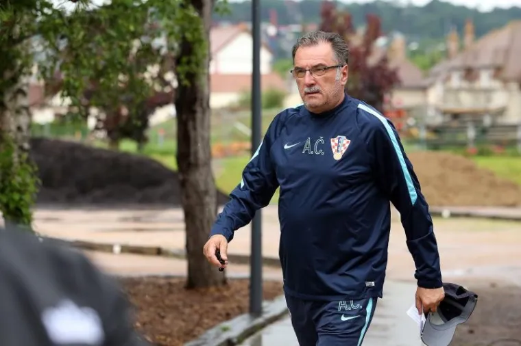 NI KI&Scaron;A IH NIJE ZAUSTAVILA: Vatreni odradili pretposljednji trening prije puta u St. Etienne