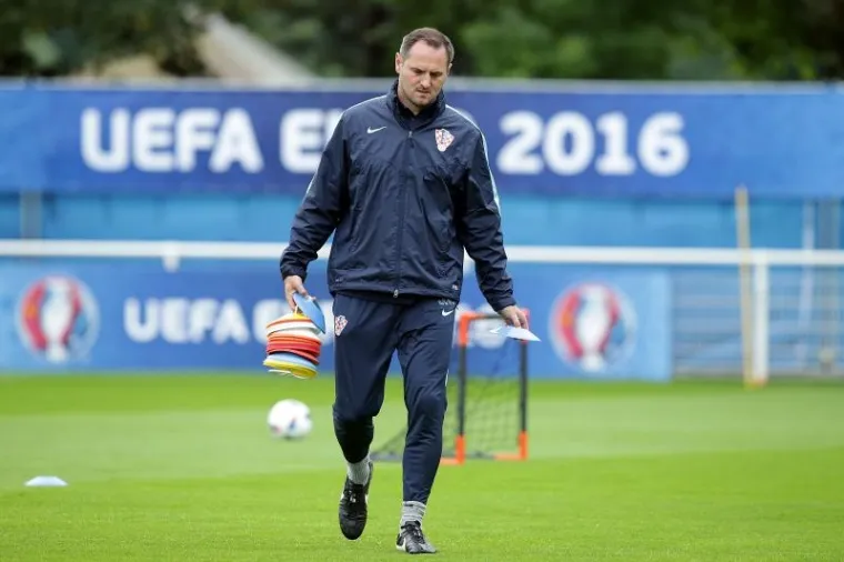 NI KI&Scaron;A IH NIJE ZAUSTAVILA: Vatreni odradili pretposljednji trening prije puta u St. Etienne