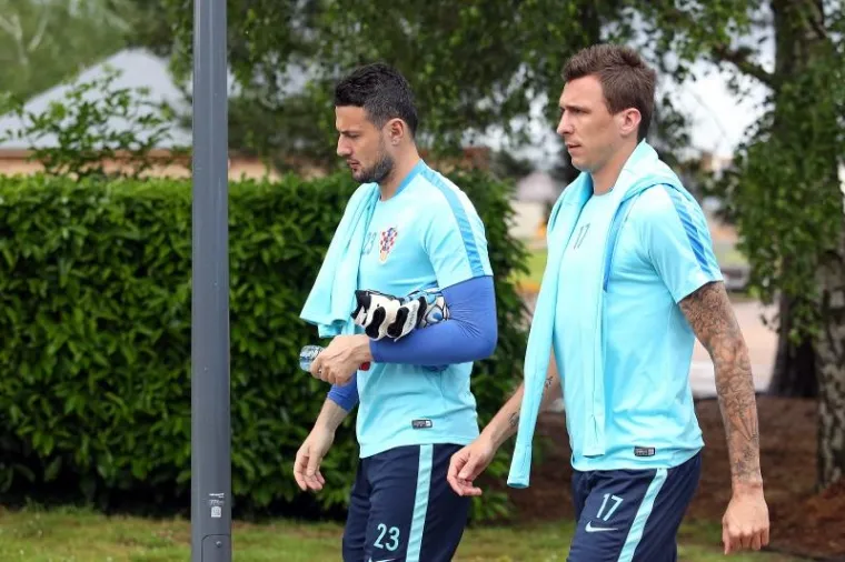 NI KI&Scaron;A IH NIJE ZAUSTAVILA: Vatreni odradili pretposljednji trening prije puta u St. Etienne