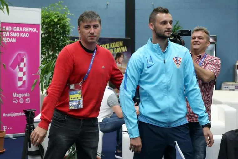 U DOBROM RASPOLOŽENJU: Marcelo Brozović dominira protiv konkurencije u stolnom tenisu