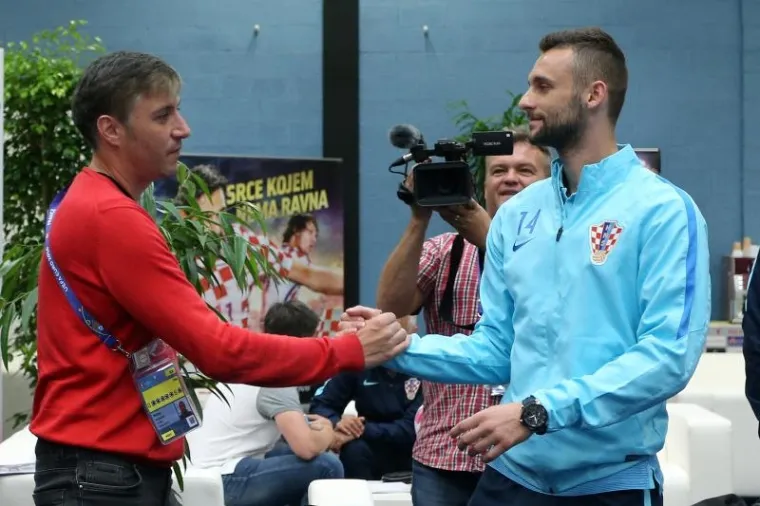 U DOBROM RASPOLOŽENJU: Marcelo Brozović dominira protiv konkurencije u stolnom tenisu