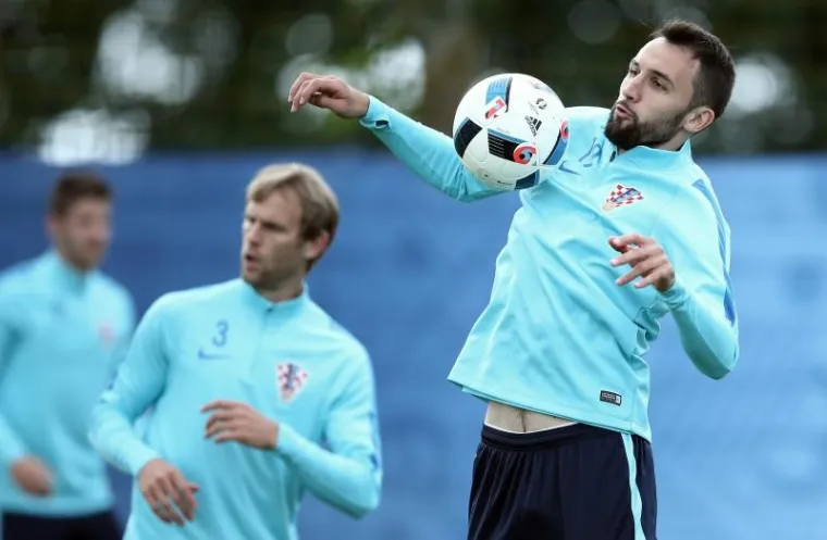 PLJUSAK OPRAO VATRENE: Osjetite da&scaron;ak atmosfere s posljednjeg treninga prije puta u St. Etienne