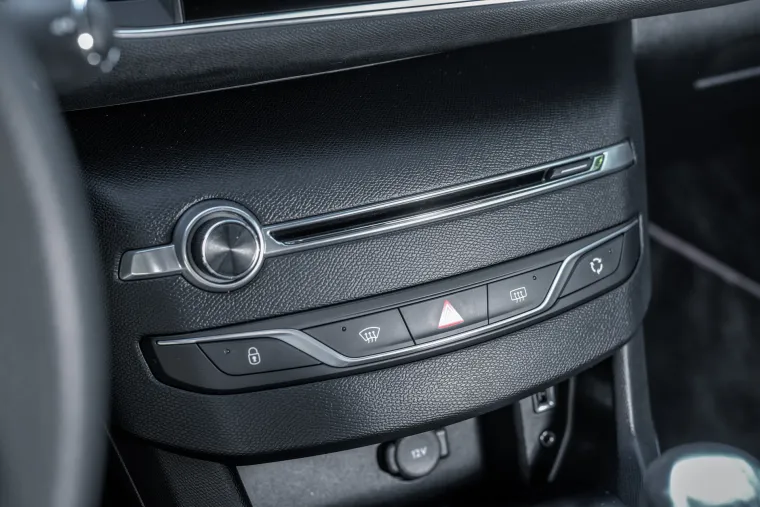 DVOBOJNI SPORTAŠ: Peugeot 308 GTi je automobil u kojem ćete uživati u baš svakoj sekundi