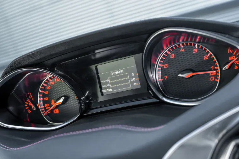 DVOBOJNI SPORTA&Scaron;: Peugeot 308 GTi je automobil u kojem ćete uživati u ba&scaron; svakoj sekundi