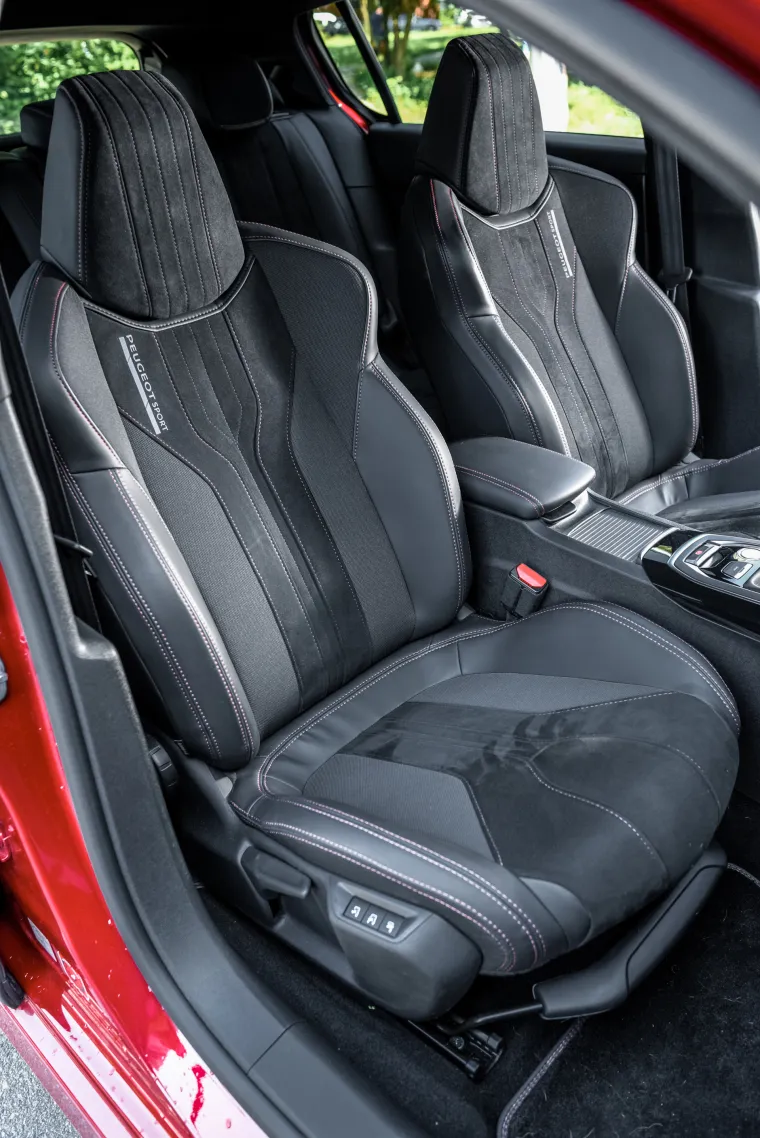 DVOBOJNI SPORTA&Scaron;: Peugeot 308 GTi je automobil u kojem ćete uživati u ba&scaron; svakoj sekundi