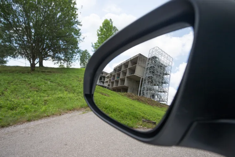 Napu&scaron;teno i devastirano gradili&scaron;te Sveučili&scaron;ne bolnice u Blatu