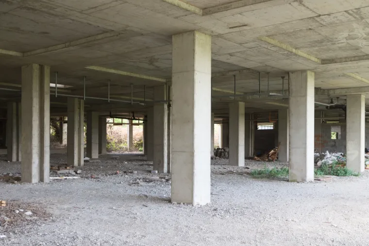 Napu&scaron;teno i devastirano gradili&scaron;te Sveučili&scaron;ne bolnice u Blatu