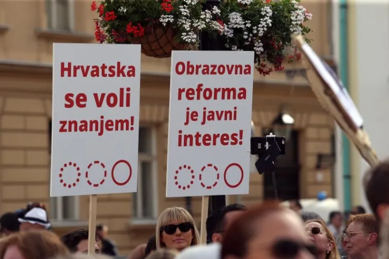 1500 ljudi prosvjedovalo na Markovom trgu