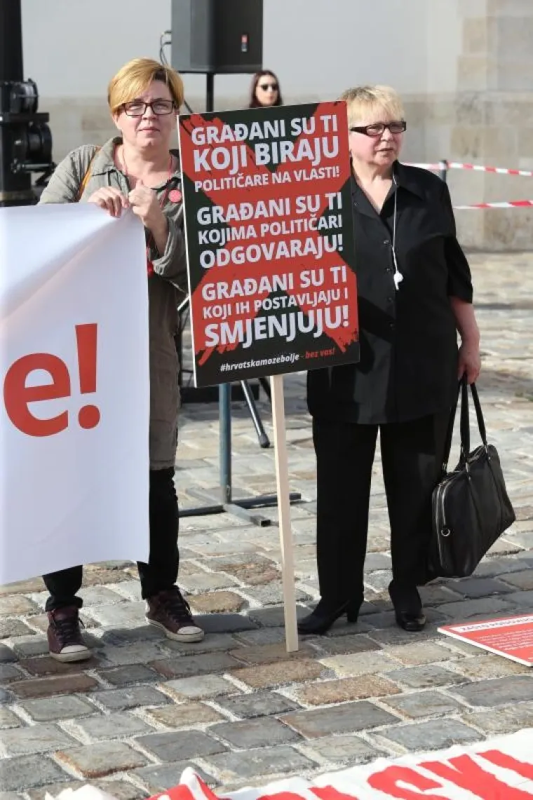 1500 ljudi prosvjedovalo na Markovom trgu