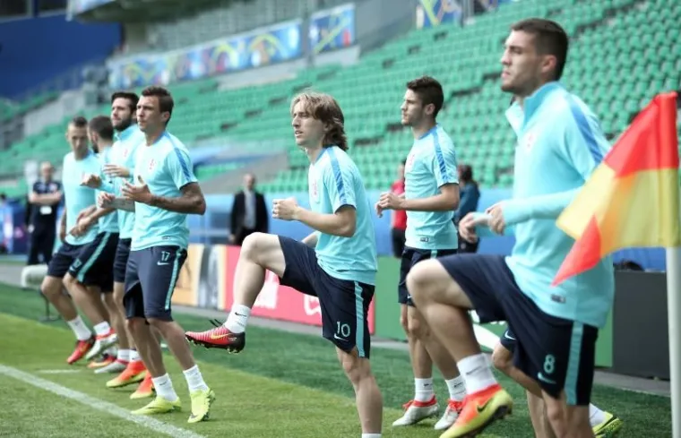 DARIO SRNA PREDVODIO VATRENE: Kapetan je jako motiviran za Če&scaron;ku