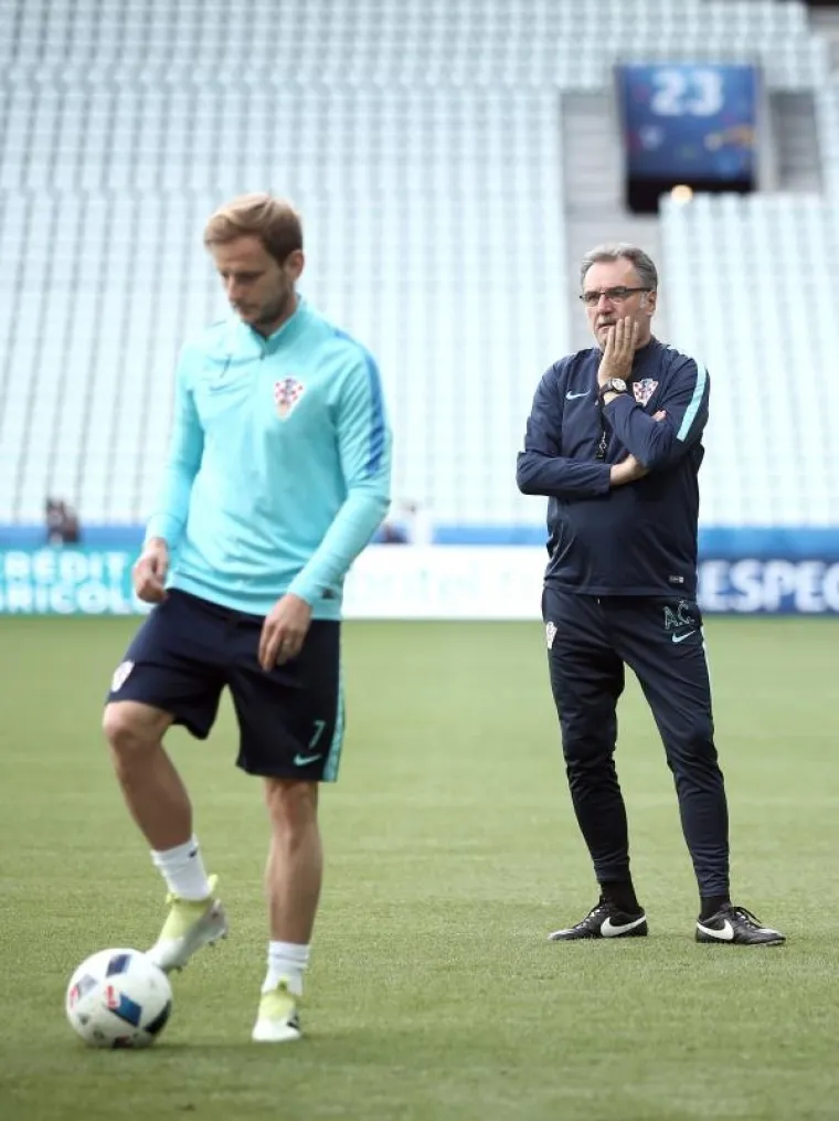 DARIO SRNA PREDVODIO VATRENE: Kapetan je jako motiviran za Če&scaron;ku