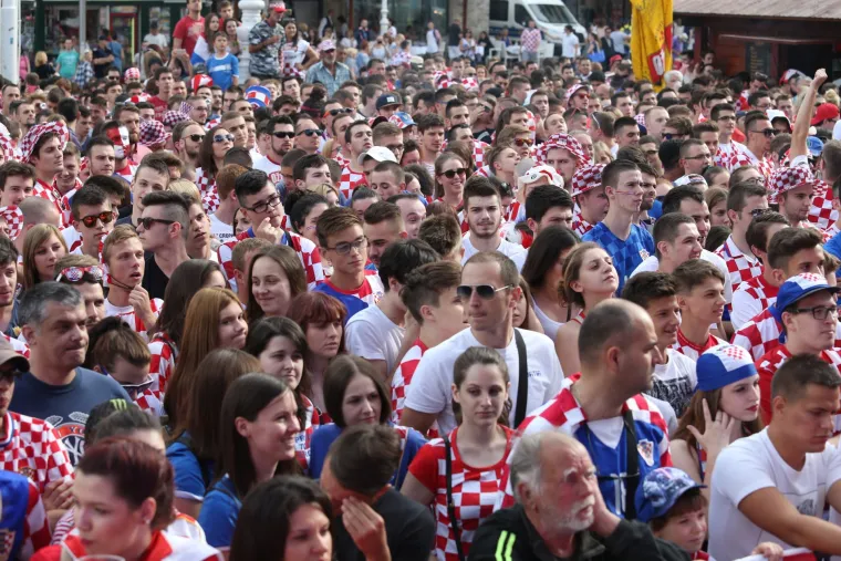 Navijači na glavnom zagrebačkom trgu