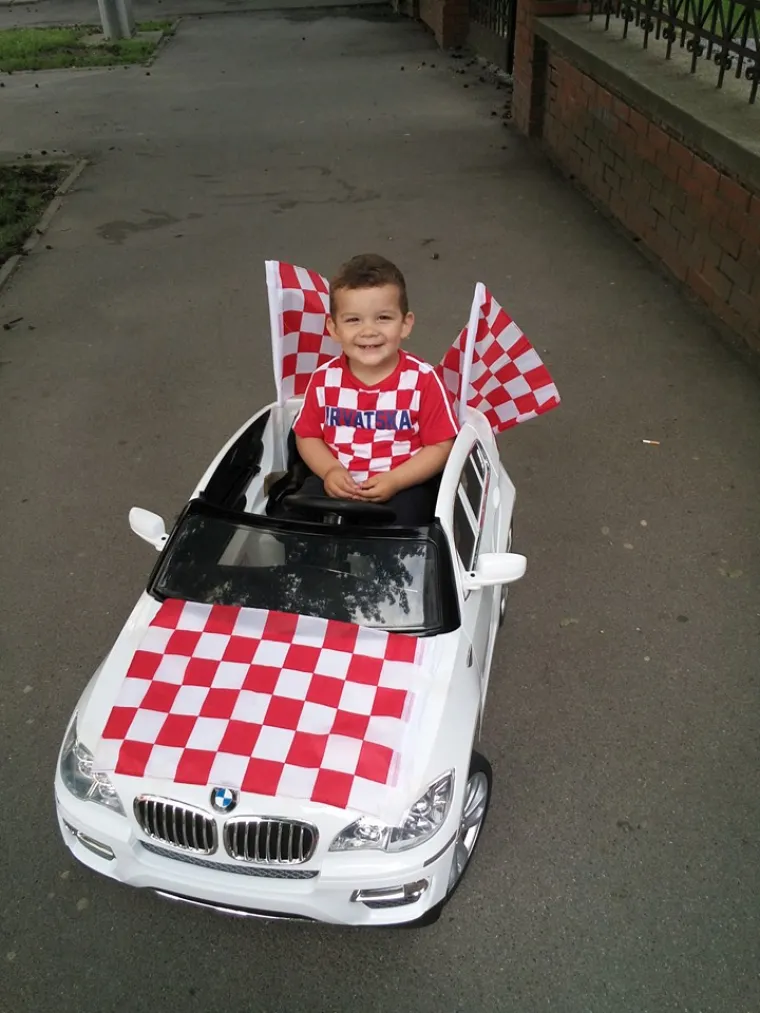 MOŽETE LI SE PRONAĆI? Ovo su neke od navijačkih fotografija koje ste nam poslali