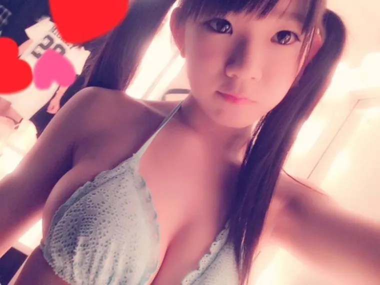 DVOSTRUKI IZAZOV: Niti možete pogoditi koliko joj je godina ni čime se bavi