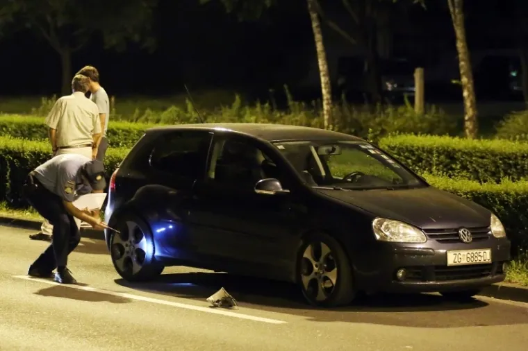 PROMETNA NESREĆA NA DRŽIĆEVOJ: Sudarili se policajac na motoru i osobni automobil