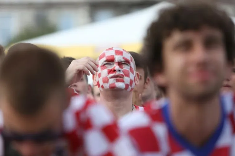 TRG JE PODIVLJAO: Peri&scaron;ićev gol izazvao euforiju među navijačima