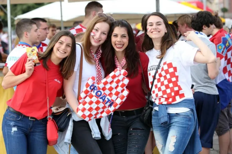 TRG JE PODIVLJAO: Peri&scaron;ićev gol izazvao euforiju među navijačima