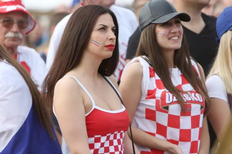 TRG JE PODIVLJAO: Peri&scaron;ićev gol izazvao euforiju među navijačima