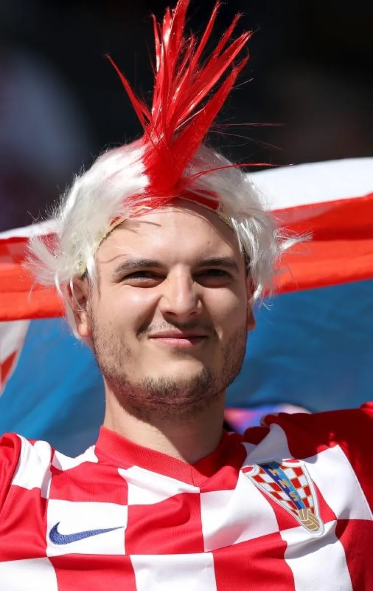 LUDILO NA TRIBINAMA: Pogledajte atmosferu koju su stvorili hrvatski navijači